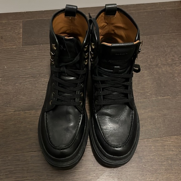 Allen Edmonds Sawyer Lace-up Weatherproof Boot
Black
Size 8.5 D - Picture 3 of 4